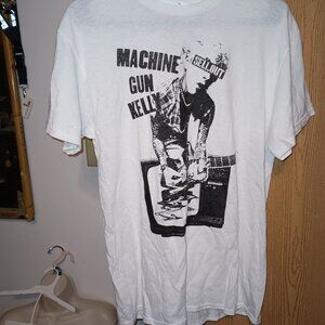 NEW Machine Gun Kelly TV Warp T-Shirt White Medium